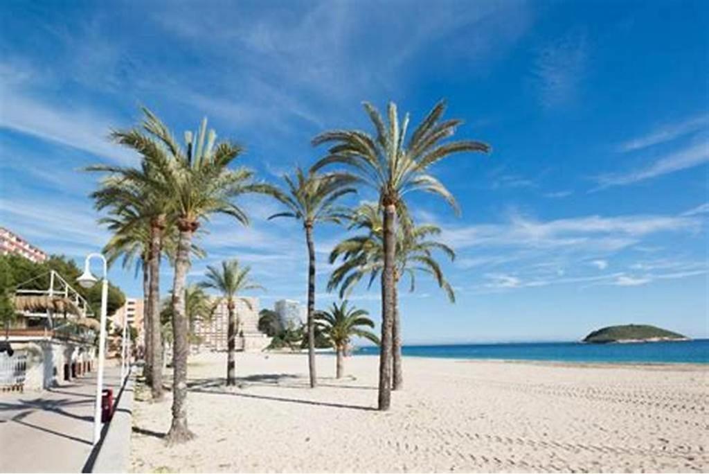 Merce 30-Amplia Casa De Vacaciones Con Vistas Al Mar Roses Exterior foto